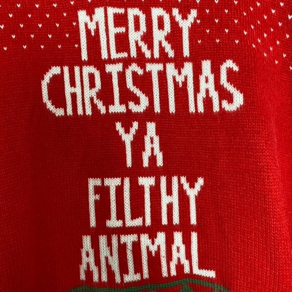 Home Alone Merry Christmas Ya Filthy Animal Crewneck Sweater Red White XXL - Picture 9 of 9